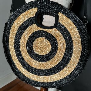 Round Black/Tan Straw Bag